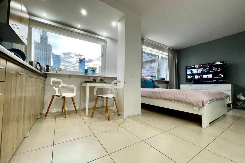Gold 3 Metro X2 Wifi 300 Mbs 60'Tv Netflix Hbo Appletv+ Apartment Varşovia Exterior foto